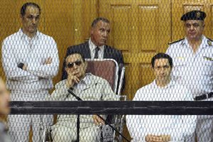 PUŠTENI IZ PRITVORA: Sud u Kairu oslobodio sinove Hosnija Mubaraka