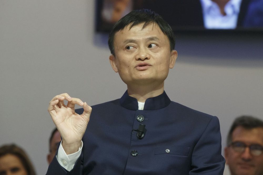 NAJBOGATIJI KINEZ ŠOKIRAO DAVOS: Vlasnik Alibabe hoće dve milijarde klijenata!