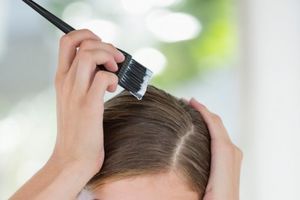 OVO SIGURNO RADITE: Najčešće greške pri farbanju kose kod kuće
