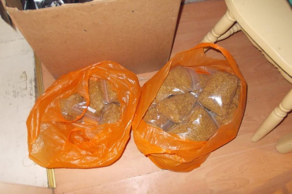 KRIVIČNA PRIJAVA PROTIV UŽIČANINA: Švercovao 50 kilograma rezanog duvana u gepeku