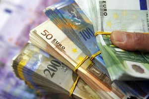 DINAR U MINIMALNOM PADU: Evro sutra 119,9 dinara