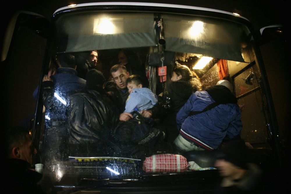 RACIJA ŠIROM EVROPE: Pohapšeni trgovci ljudima sa Kosova!