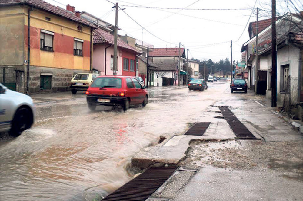 U Vranju vanredna situacija: Jug Srbije ugrožen zbog izlivanja reka i snega