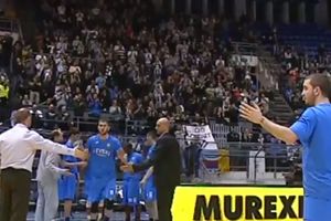 (VIDEO) GROBARI GOSPODA: Navijači aplauzima dočekali Levski zbog zaštite košarkaša u Sofiji