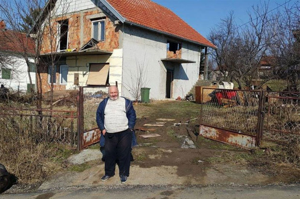 (FOTO) GROBARI NE STAJU: Miša Tumbas posle 3 godine dobio vodu!