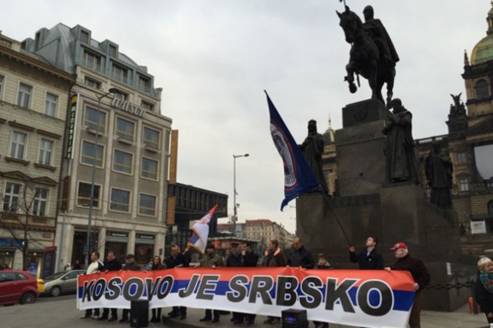 KOSOVO JE SRBIJA: Poruka podrške sa Trga Svetog Vaclava u Pragu!