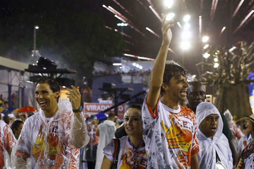 (FOTO) OVACIJE ZA RAFU: Nadal prva zvezda kišnog karnevala u Riju