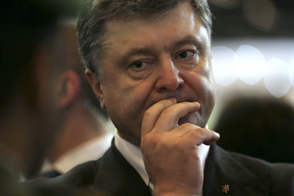 NJUJORK TAJMS: Ukrajina pod Porošenkom je korumpirana močvara