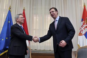 VUČIĆ SA AMBASADOROM HOLANDIJE: Podrška Srbiji na putu u EU