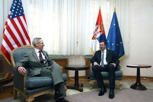 SASTANAK SA AMBASADOROM SAD: Vučić i Kirbi razgovarali o investicijama