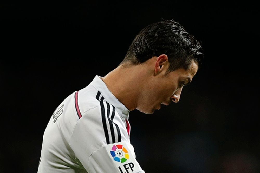 (VIDEO) EGOIZAM NA VRHUNCU: Pogledajte kako Kristijano Ronaldo psuje navijače koji su ga izviždali