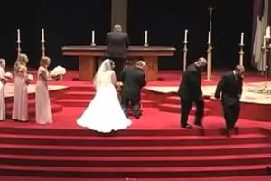 (FOTO) SVAKO IMA NEKU PRIČU: Ovo su najveće katastrofe sa venčanja!