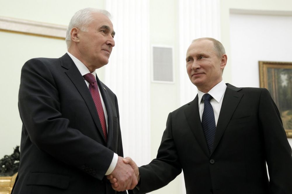 PUTIN I TIBILOV U MOSKVI: Rusija i Južna Osetija potpisali ugovor o savezu