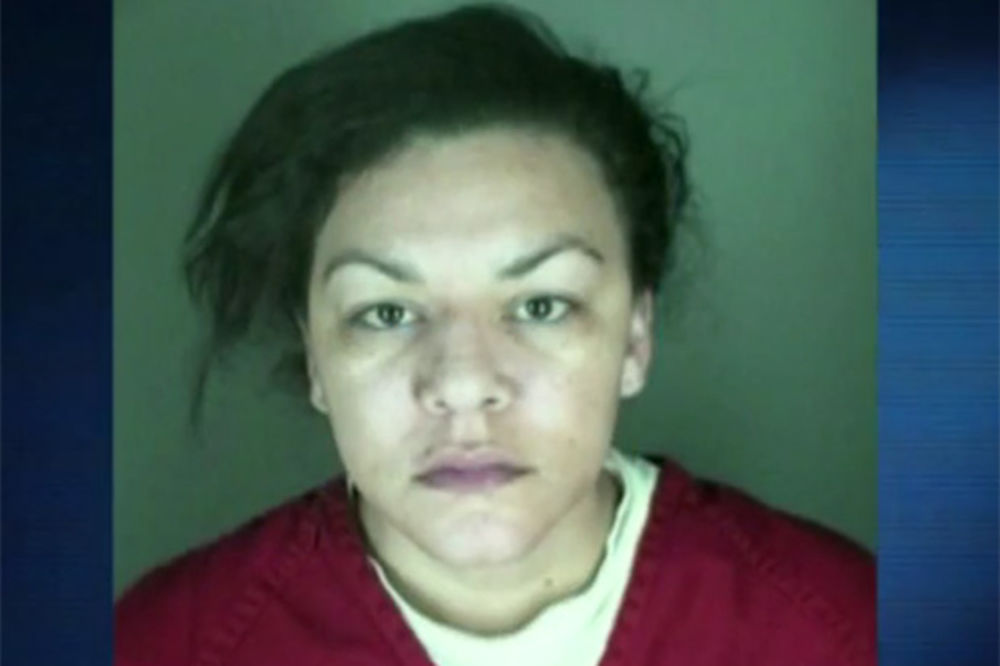 (UZNEMIRUJUĆI VIDEO) ŽRTVA ZVALA POLICIJU: Vapaj majke kojoj su rasporili stomak i ukrali joj bebu