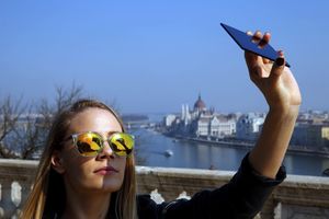 KOBNO POMRAČENJE SUNCA: Austrijanka oslepela gledajući u nebo!