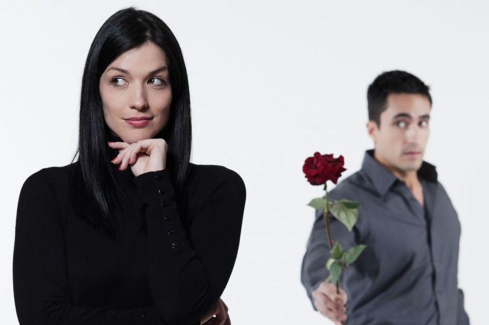10 SAVETA ZA ŽENE: Šta uraditi kako biste nedostajali muškarcu