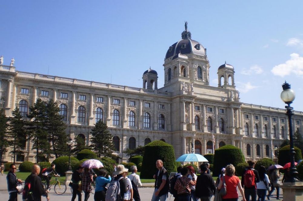 NAGRNULI U BEČ: Sve više turista iz Srbije posećuje austrijsku prestonicu!