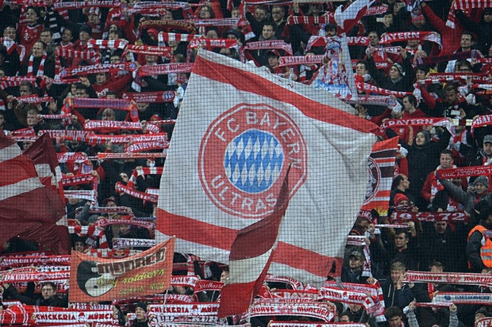 (VIDEO) SPEKTAKL: Pogledajte kakvu atmosferu prave nemački navijači u četvrtoj ligi
