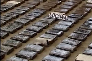 BEZOČNI NARKO-DILERI: 5,2 tone kokaina švercovali Kolumbijci na jednom brodu!