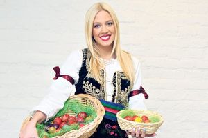 Milica Todorović: Dečko Miloš mi farba jaja!