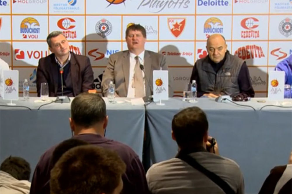 (VIDEO) URNEBESNO: Pogledajte šta su treneri Zvezde i Partizana odgovorili na pitanje o smeni