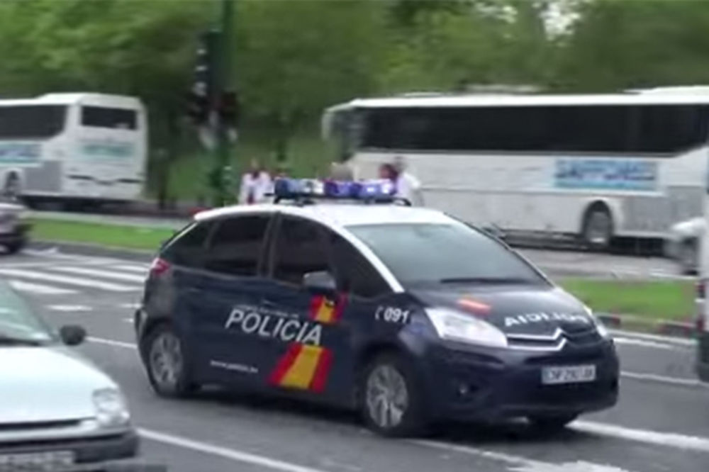 MRTVOG LJUBAVNIKA VOZIO PREKO POLA EVROPE: Policija u Kataloniji zaustavila čoveka zbog vožnje u kontrasmeru i otkrila užas