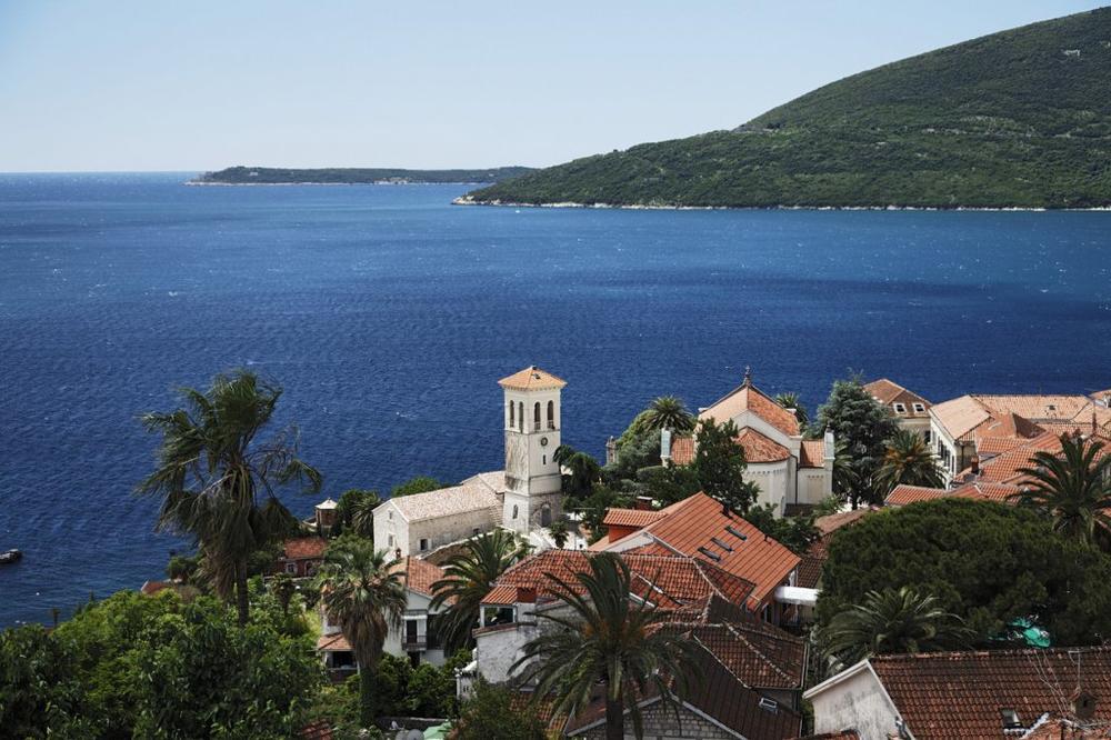 UPRKOS ULASKU U NATO: Crna Gora izgubila samo 7 odsto ruskih turista