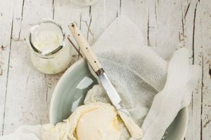 NOVO DOBA: Sintetički veganski sir s ljudskom DNK uskoro u prodaji!