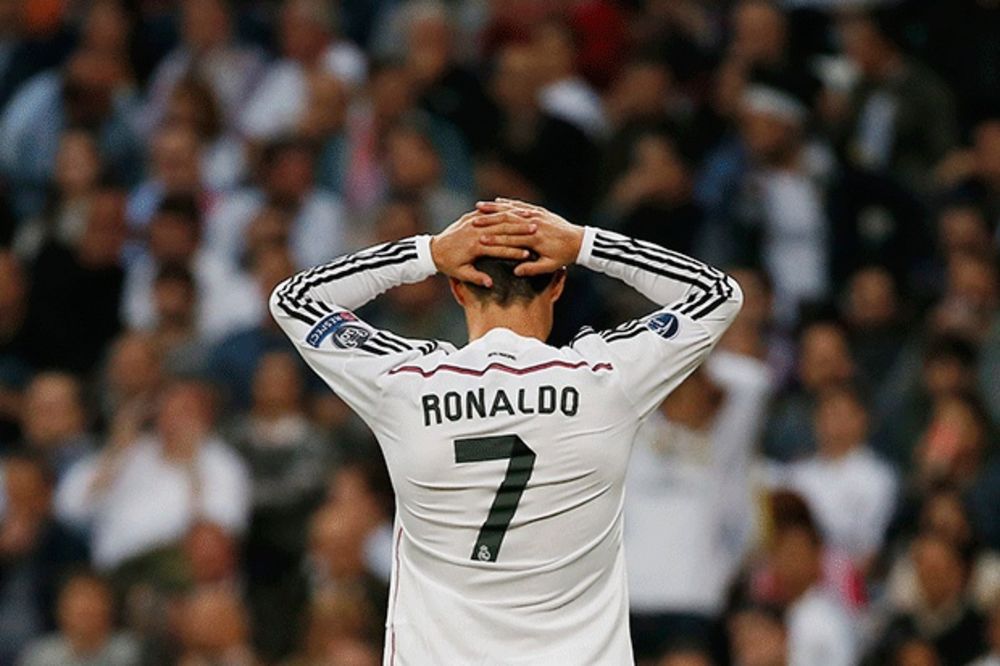 (VIDEO) OBLAK KAO HOBOTNICA: Pogledajte kakvu šansu je propustio Kristijano Ronaldo