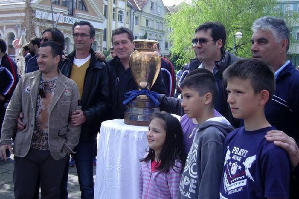 (VIDEO) VESELIN VUKOVIĆ: Porazi, suze navijača i pečeni volovi su nas doveli do titule prvaka Evrope