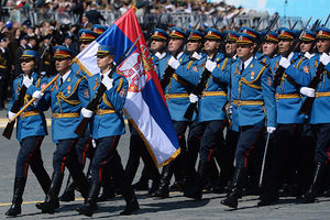 (VIDEO) KAD SRBI MARŠIRAJU MOSKVOM: Ovako je Garda Vojske Srbije protutnjala Crvenim trgom!