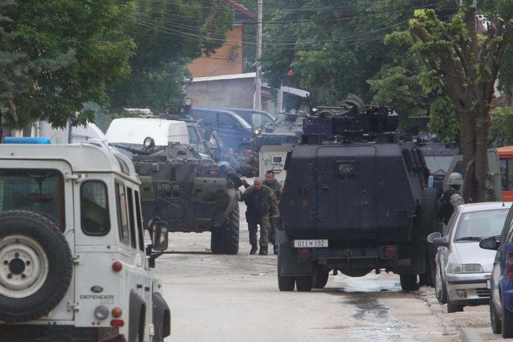 REPORTERI KURIRA U KUMANOVU: Pojačana paljba se proširila na veći deo grada
