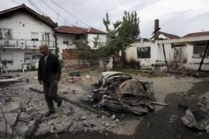 PROVOKACIJA: Albanci teroriste iz Kumanova dočekali kao heroje!