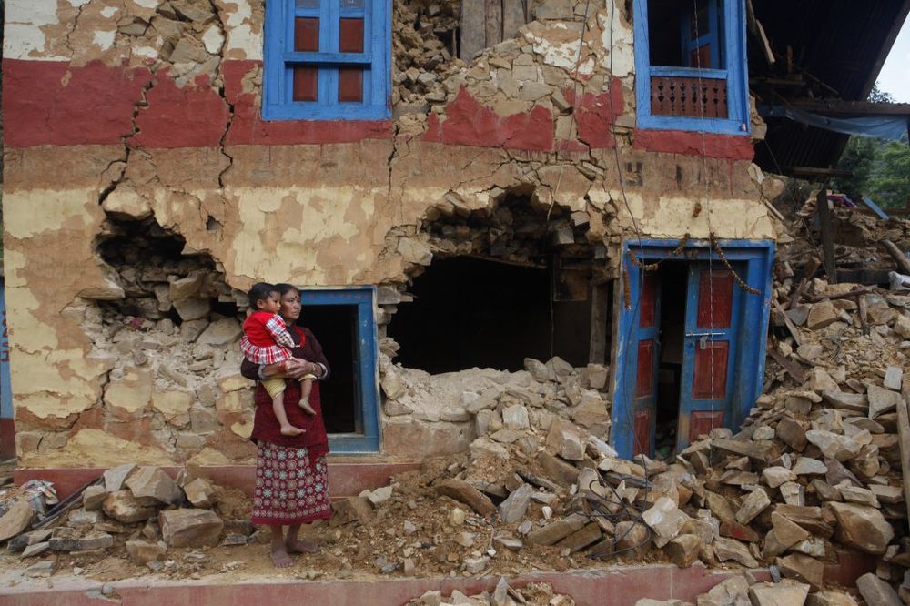 MAGNITUDA 7,4 PO RIHTERU: Nepal ponovo pogodio snažan zemljotres, 36 mrtvih