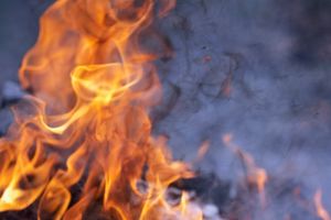 GORI HRVATSKO PRIMORJE: Gromovi i munje izazvali 10 požara