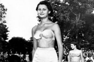 Sofija Loren davne 1950. godine: Italijanska lepotica plenila elegancijom! (FOTO)