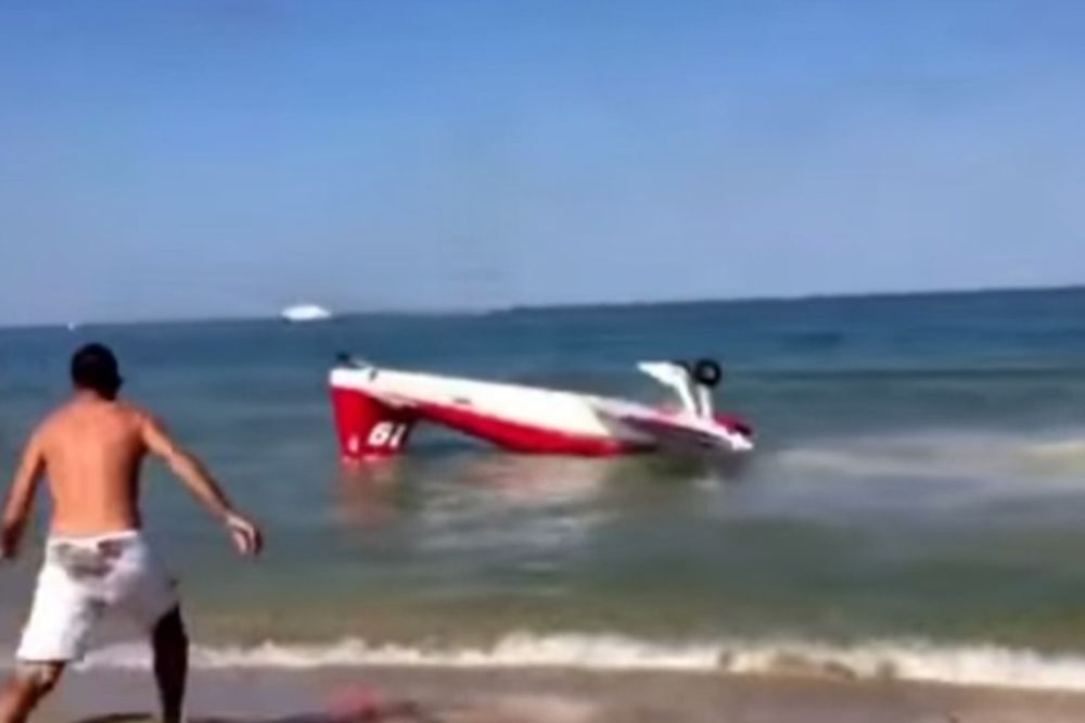 (VIDEO) STRAVIČNA NESREĆA: Sudar akrobatskih aviona iznad Jadrana