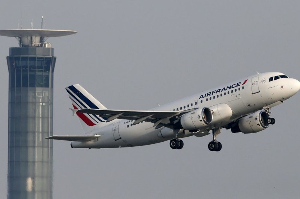 DRAMA NA NEBU: Avion Er Fransa prinudno sleteo u Rusiju