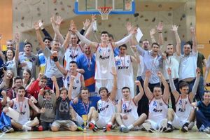 (FOTO) ŠAMPIONI BEČA: Kurir i Basket2000 prvaci bečke lige!