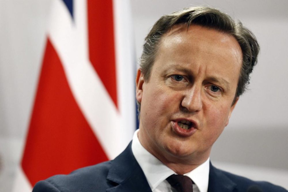 (VIDEO) KAMERON BI DA UĆARI: Britanija da se pridruži napadima na ISIL, ali ne dam svoje vojnike!