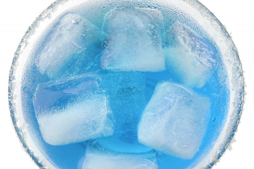 OVO MORATE DA PROČITATE: Posle ovog 2 puta ćete razmisliti da li ćete staviti kocku leda u piće!