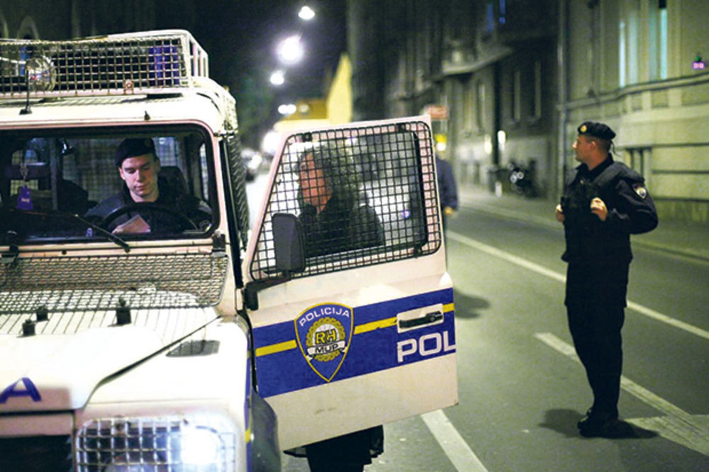 KOJI K***C CRNCI ŠETAJU ZAGREBOM: Skinsi u centru Zagreba nožem napali tamnoputog mladića!
