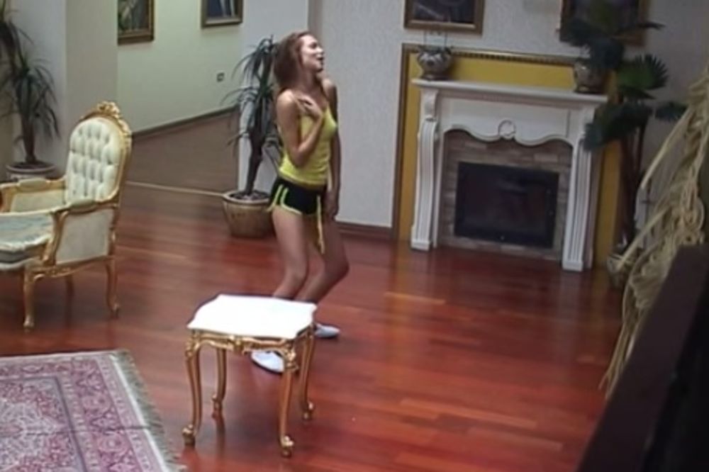 (VIDEO) OPUSTILA SE: Šavija opet zavodi seksi plesom!