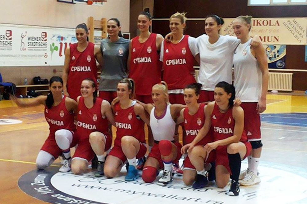 SJAJNO RASPOLOŽENJE: Košarkašice Srbije stigle u Sombothelj, debi protiv Letonki u četvrtak
