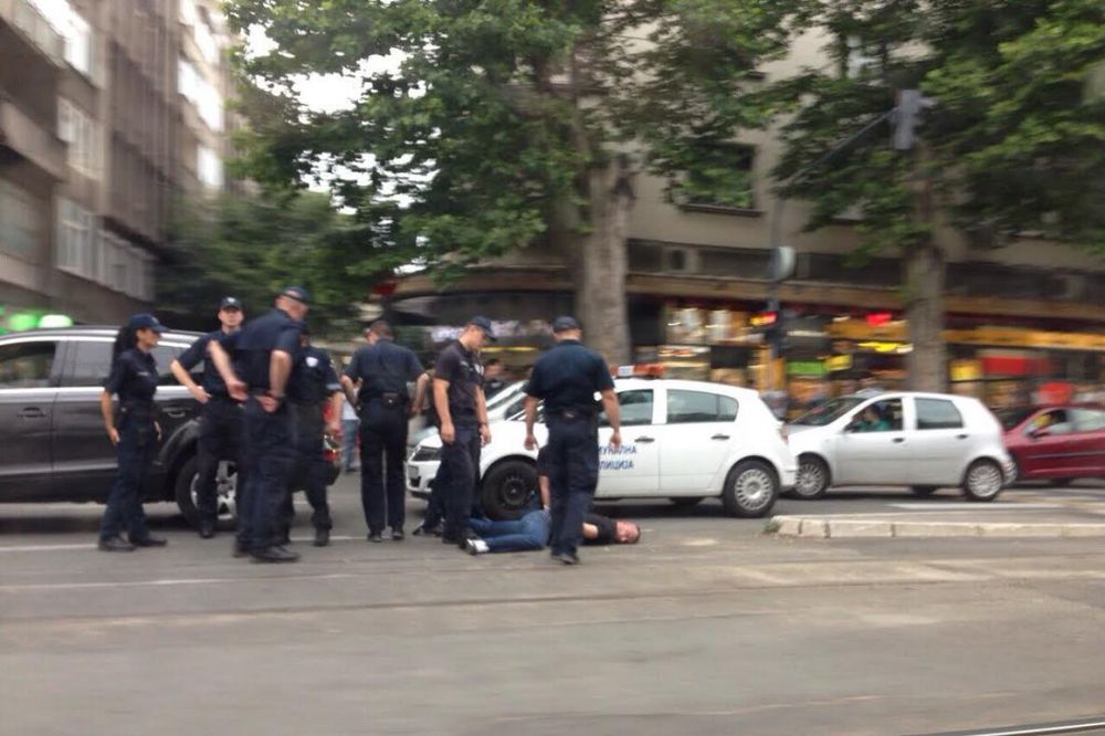 POTERA U CENTRU BEOGRADA: Džipom udario komunalne policajce, uhapšen u Bulevaru kralja Aleksandra