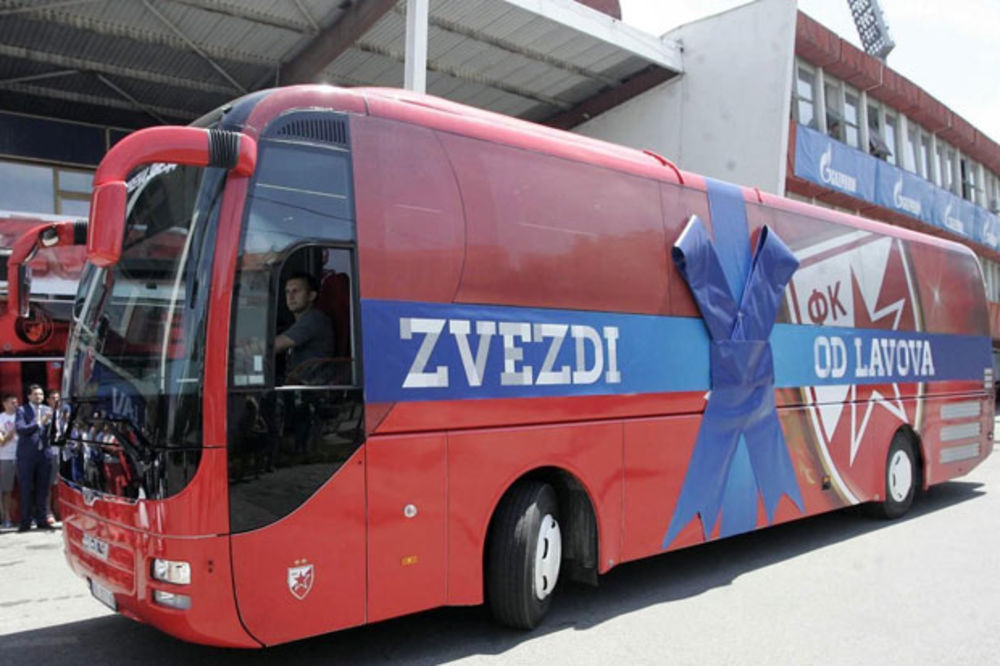 SKANDAL U SLOVENIJI: Hrvatski huligani kamenovali autobus Zvezde