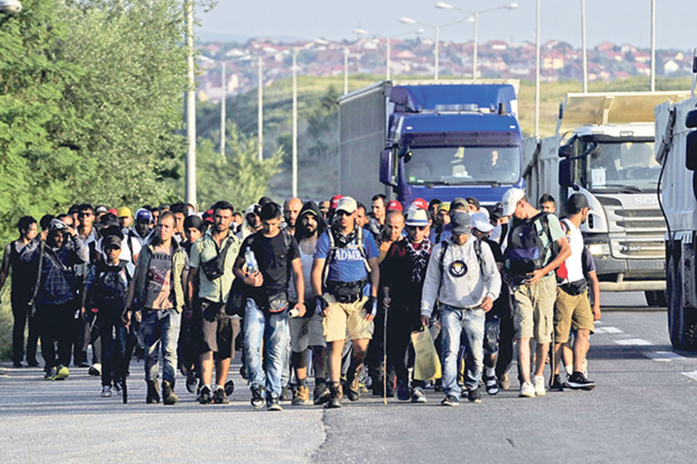 EVROPSKA UNIJA: Mađarski zid prebacuje problem migranata na Srbiju