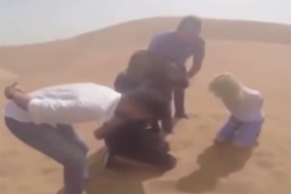 (VIDEO) ČEKA ODSECANJE GLAVE: Alžirski fudbaler kindapovan i odveden u pustinju
