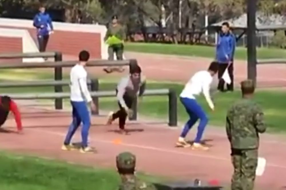 (VIDEO) UMORIĆETE SE I OD GLEDANJA: Ovako vežbaju čileanski vojnici