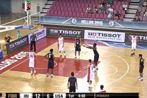 (VIDEO) KAO RADIVOJ KORAĆ: Pogledajte kako američki košarkaš izvodi slobodno bacanje